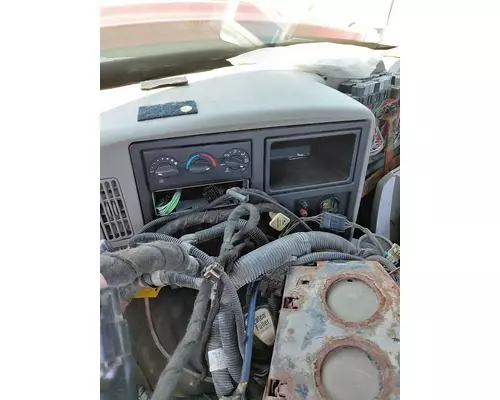 INTERNATIONAL 7600 Complete Vehicle