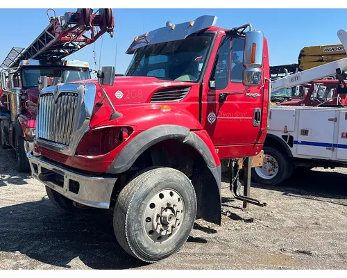 INTERNATIONAL 7600 Complete Vehicle