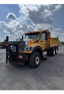 INTERNATIONAL 7600 Complete Vehicle