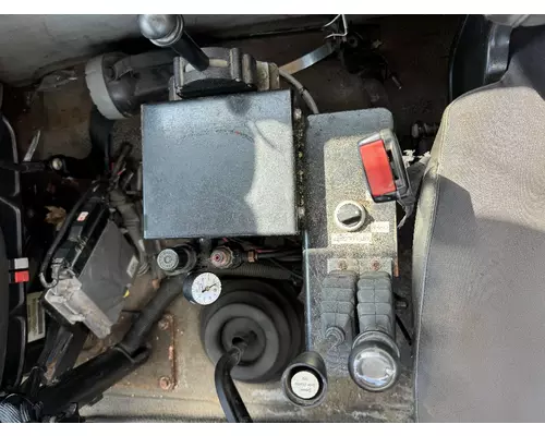 INTERNATIONAL 7600 Complete Vehicle