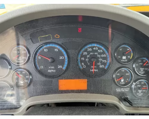 INTERNATIONAL 7600 Complete Vehicle