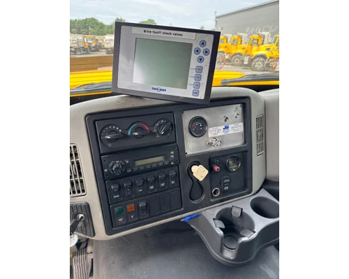 INTERNATIONAL 7600 Complete Vehicle