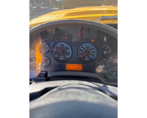 INTERNATIONAL 7600 Complete Vehicle