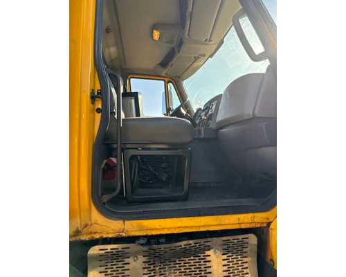 INTERNATIONAL 7600 Complete Vehicle