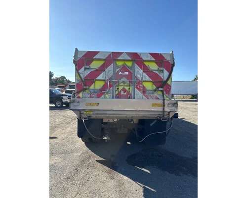 INTERNATIONAL 7600 Complete Vehicle
