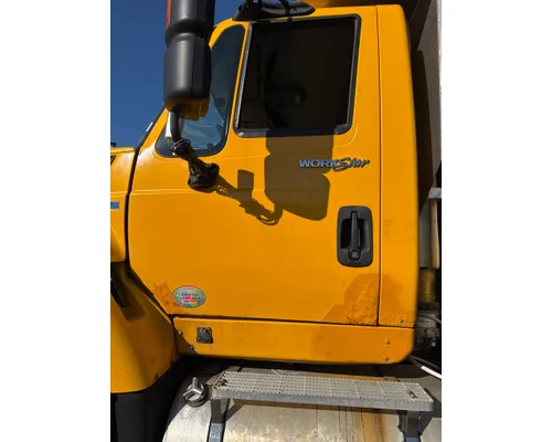 INTERNATIONAL 7600 Complete Vehicle