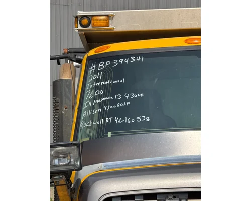 INTERNATIONAL 7600 Complete Vehicle