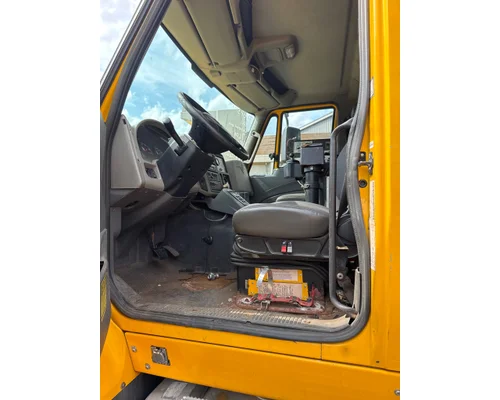 INTERNATIONAL 7600 Complete Vehicle