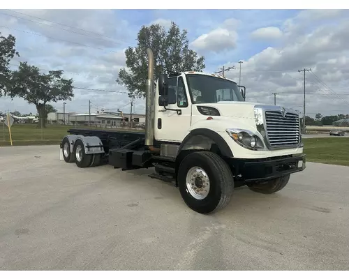 INTERNATIONAL 7600 Complete Vehicle