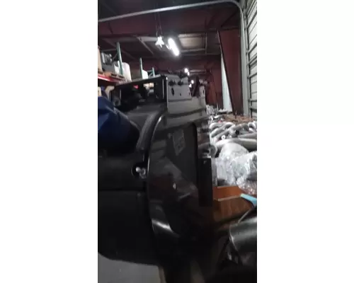 INTERNATIONAL 7600 DEF Tank