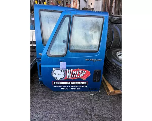 INTERNATIONAL 7600 Door Assembly, Front