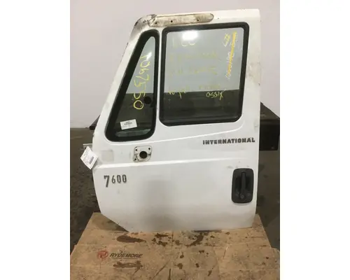 INTERNATIONAL 7600 Door Assembly