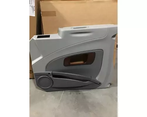 INTERNATIONAL 7600 Door Panel (Trim)