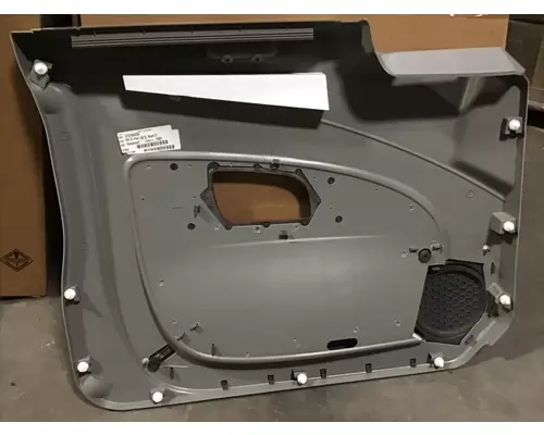 INTERNATIONAL 7600 Door Panel (Trim)