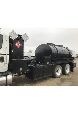 INTERNATIONAL 7600 Equipment (Mounted)