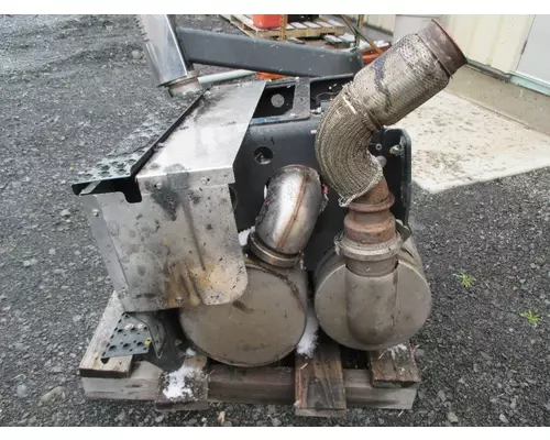 INTERNATIONAL 7600 Exhaust Assembly