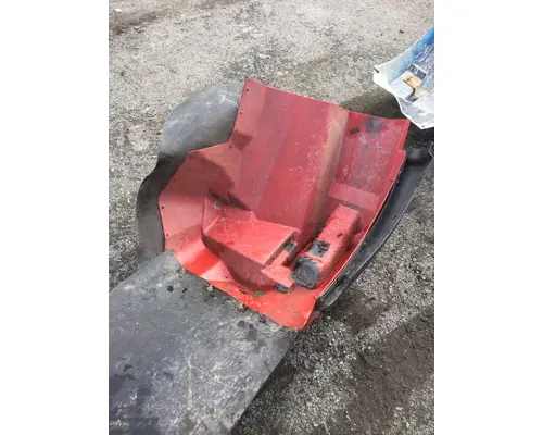 INTERNATIONAL 7600 Fender Extension