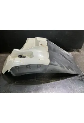 INTERNATIONAL 7600 Fender Extension