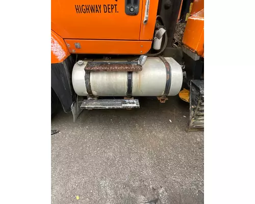 INTERNATIONAL 7600 Fuel Tank