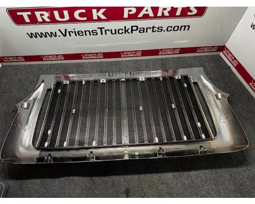 INTERNATIONAL 7600 Grille