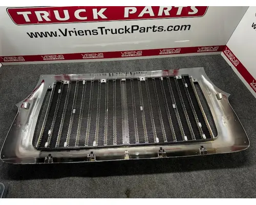 INTERNATIONAL 7600 Grille