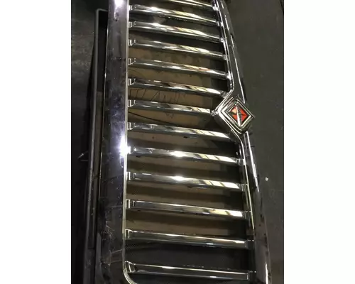 INTERNATIONAL 7600 Grille