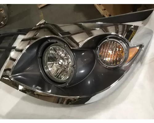 INTERNATIONAL 7600 Headlamp Assembly