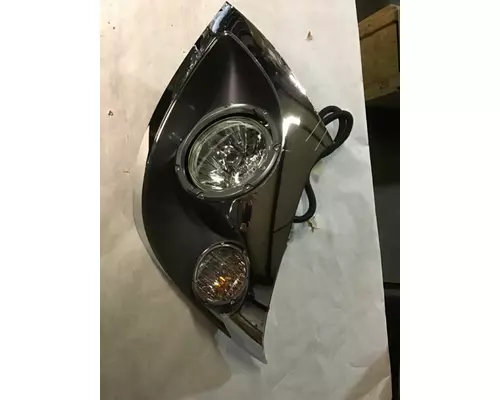 INTERNATIONAL 7600 Headlamp Assembly