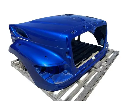 INTERNATIONAL 7600 Hood