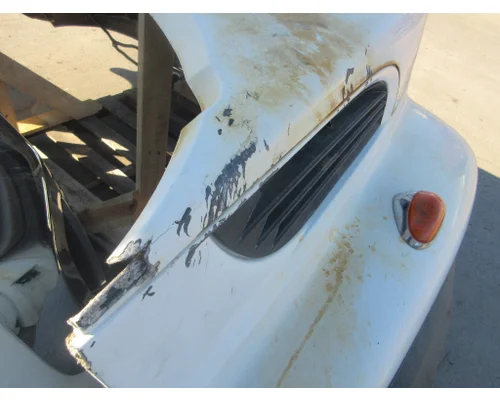 INTERNATIONAL 7600 Hood