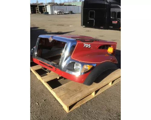 INTERNATIONAL 7600 Hood