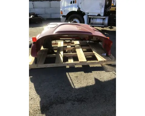 INTERNATIONAL 7600 Hood