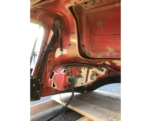 INTERNATIONAL 7600 Hood