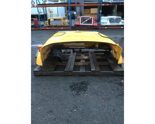 INTERNATIONAL 7600 Hood