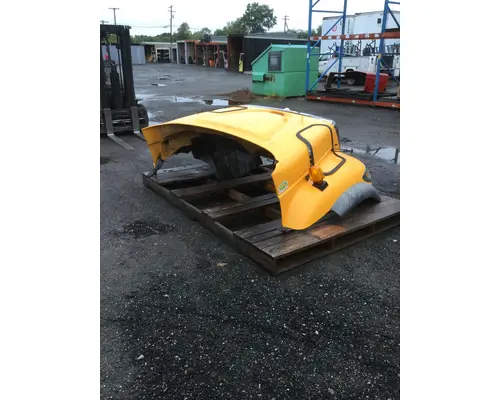 INTERNATIONAL 7600 Hood