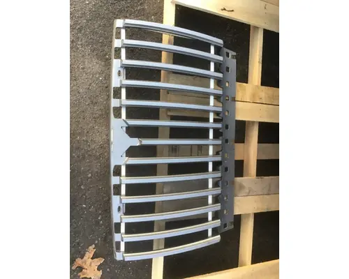 INTERNATIONAL 7600 Hood