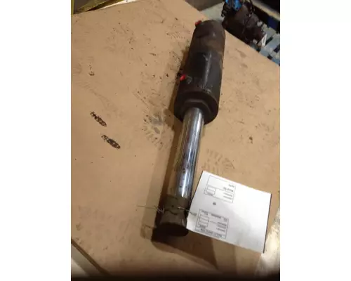 INTERNATIONAL 7600 Hydraulic PistonCylinder