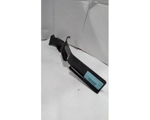 INTERNATIONAL 7600 Inner Fender