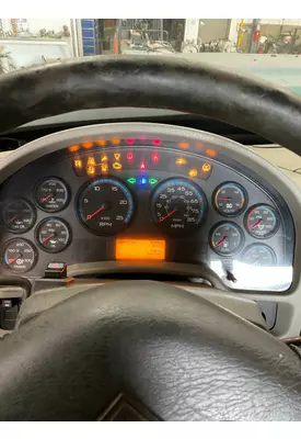 INTERNATIONAL 7600 Instrument Cluster