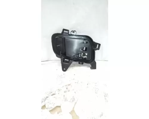 INTERNATIONAL 7600 Latches and Locks