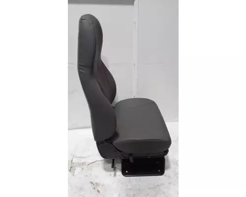 INTERNATIONAL 7600 Seat, Front