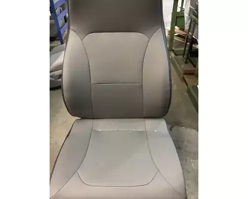 INTERNATIONAL 7600 Seat, Front