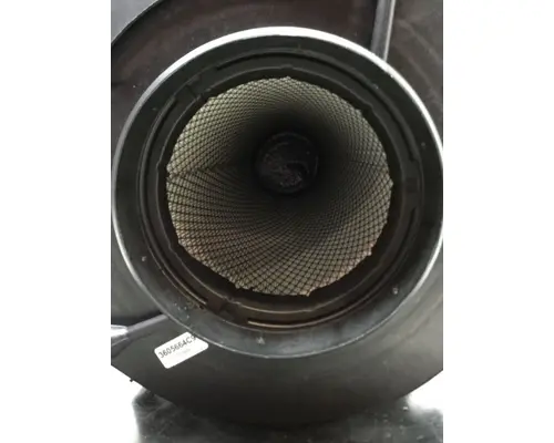 INTERNATIONAL 7700 Air Cleaner