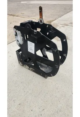 INTERNATIONAL 7700 Brackets, Misc.