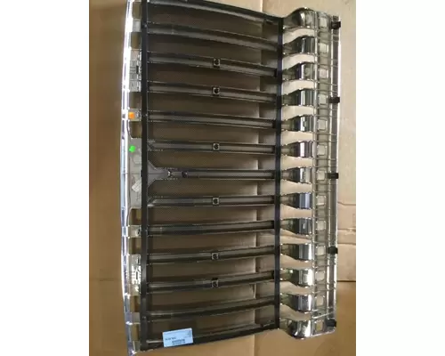 INTERNATIONAL 7700 Grille