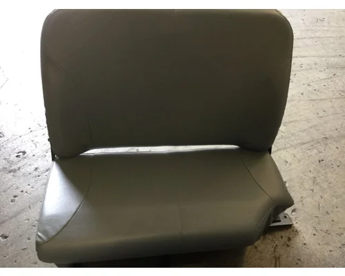 INTERNATIONAL 7700 Seat, Front