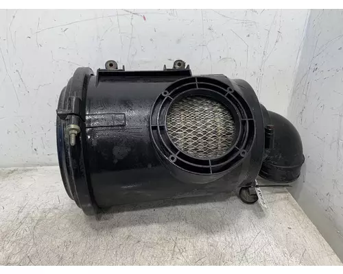 INTERNATIONAL 8100 Air Cleaner