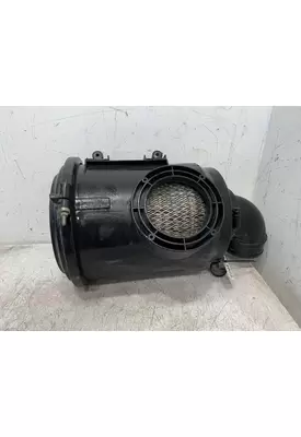 INTERNATIONAL 8100 Air Cleaner