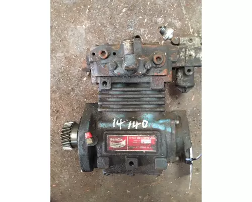 INTERNATIONAL 8100 Air Compressor