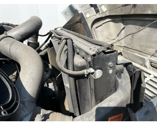 INTERNATIONAL 8100 Air Conditioner Condenser